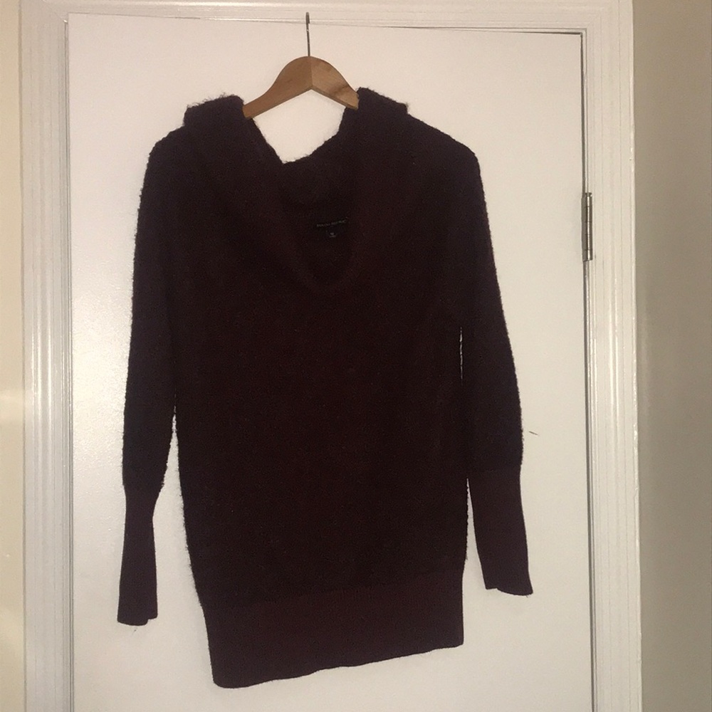 Banana republic maroon wool sweater size medium